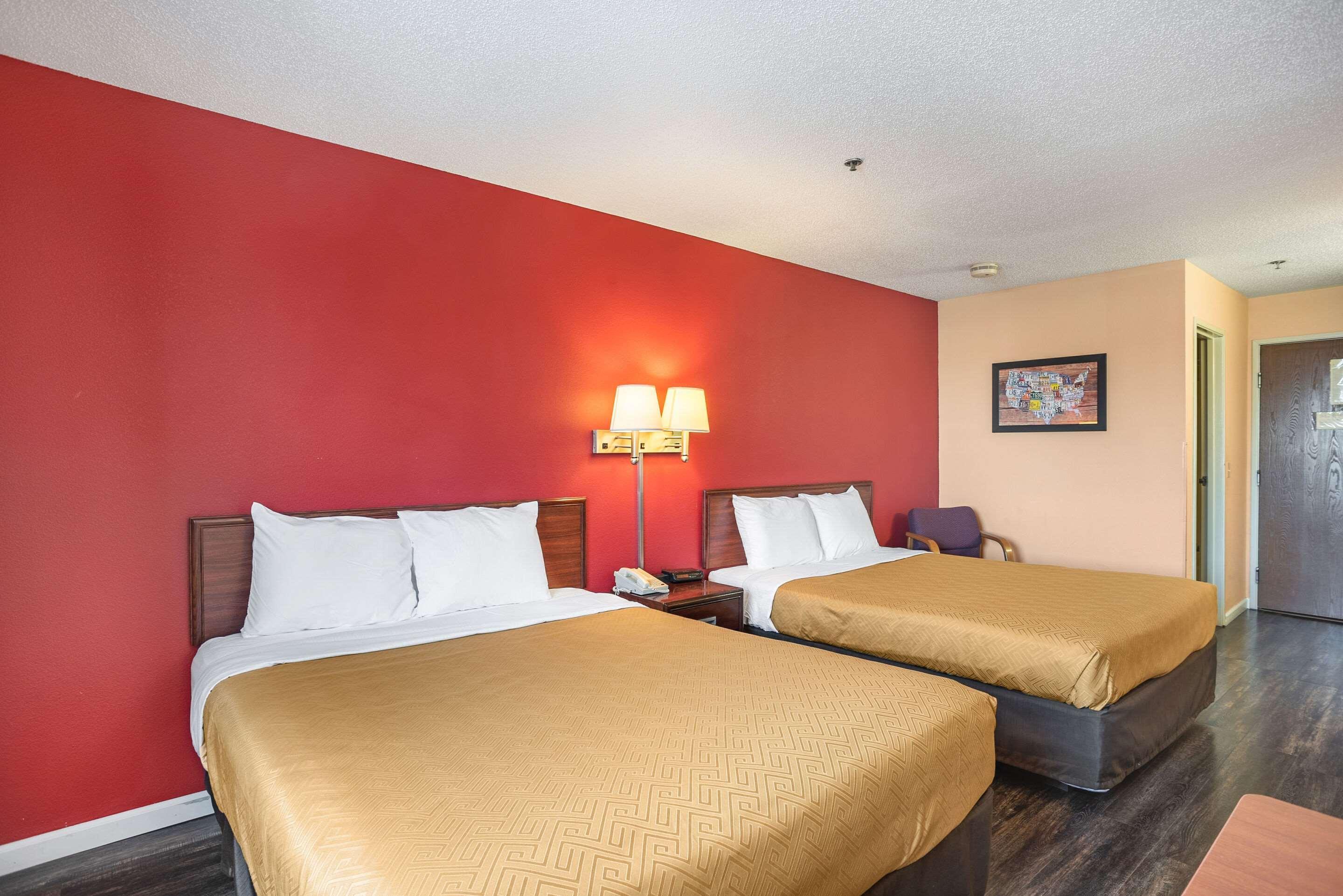 Econo Lodge Princeton Екстериор снимка