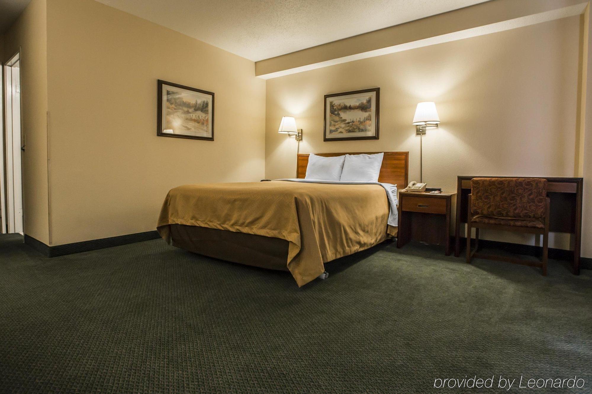 Econo Lodge Princeton Екстериор снимка